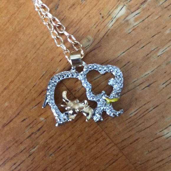 elephant necklace - Picture 3 of 6